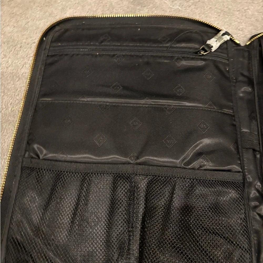 Vera Bradley Brown and White Leaf Design Tablet Organizer